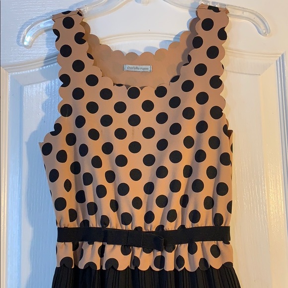 Dress - Picture 5 of 7